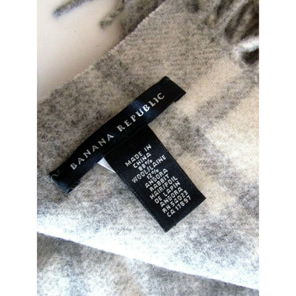 Women's Scarves Wool Designer Banana Republic Grey/Ivory Check Fringe Scarf - Picture 6 of 7